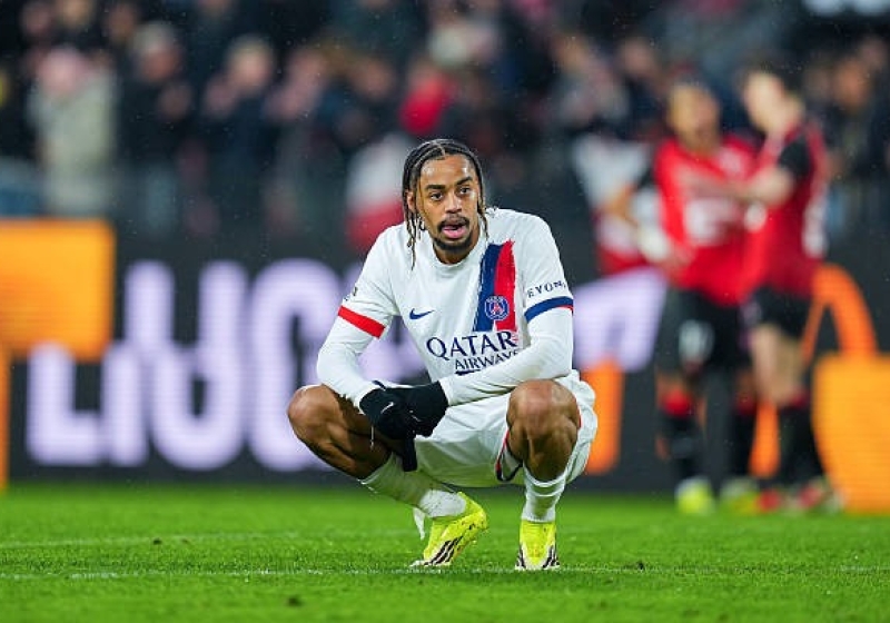 Illustration : Mercato PSG : Arsenal et Liverpool prêts à passer à l’action pour Barcola 