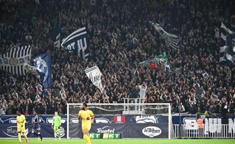 Illustration : "Bordeaux : Un soutien populaire massif annoncé pour un match clé !"