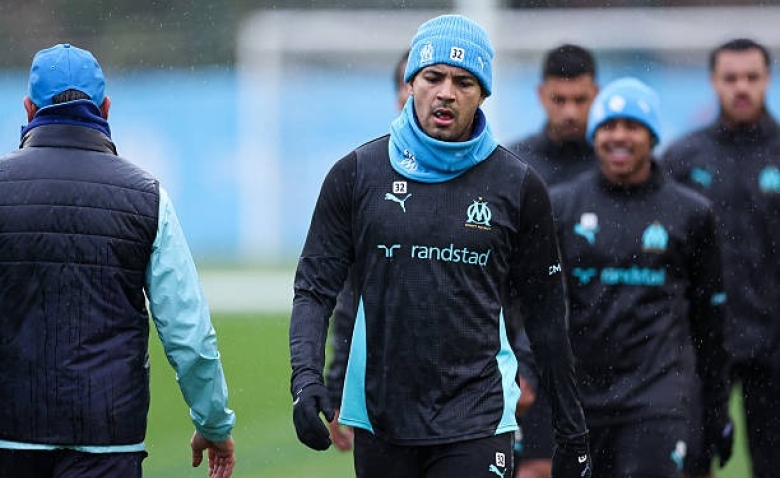 Illustration : "RC Lens : L’étonnant destin des joueurs vendus par les Sang et Or"