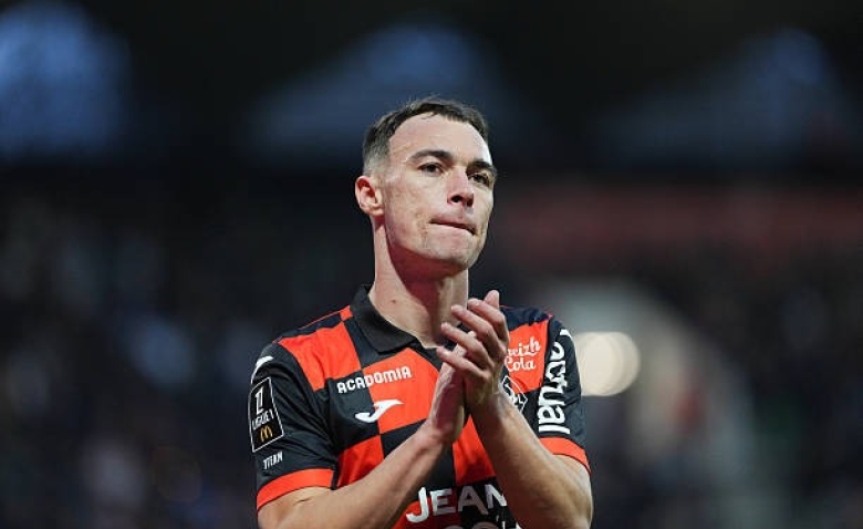 Illustration : "Mercato : OM, Lens, Rennes… Pablo Pagis laisse filtrer son choix pour la suite !"