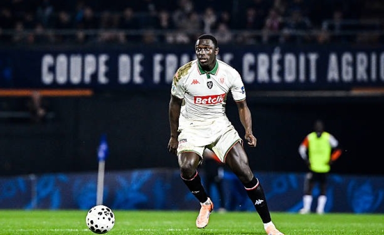 Illustration : "Mercato ASSE : Kilmer s’active pour un international sénégalais en vue d'un retour en L1 !"