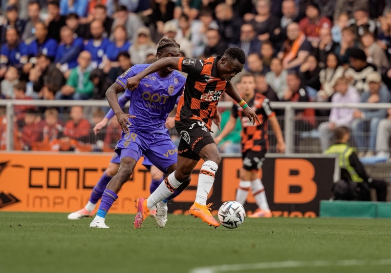 Illustration : Mercato : Un club de Premier League veut s'offrir le buteur de l'année du FC Lorient !