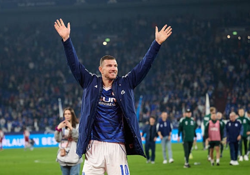 Illustration : Mercato Paris FC : Le salaire XXL proposé à Edin Dzeko pour un échec cuisant