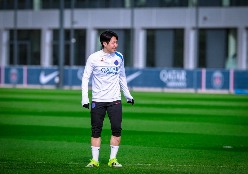 Illustration : Mercato PSG : Un club de Premier League aimerait s’offrir Kang-in Lee