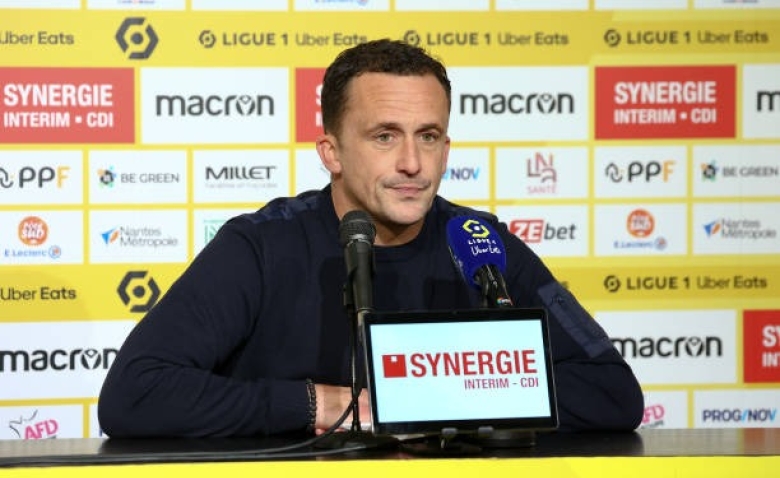 Illustration : "FC Nantes : La vérité sur la rumeur Pierre Aristouy après le limogeage de Kantari"