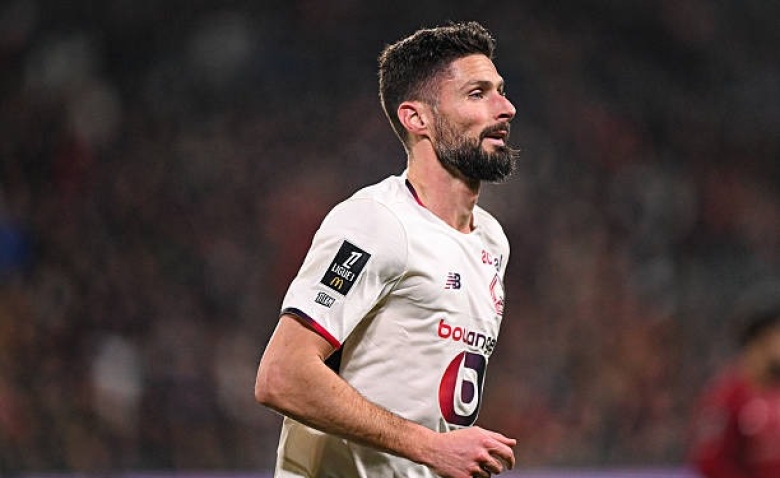 Illustration : "LOSC : Entre prolongation et reconversion TV, le dilemme d'Olivier Giroud"