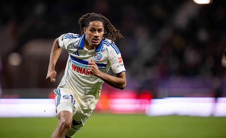 Illustration : "Mercato ASSE : Le retour fracassant d’un ancien talent à 15 M€ en préparation ?"