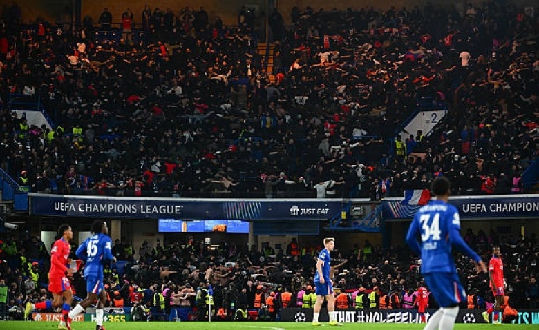 Illustration : "Chelsea - PSG : Le résumé et les buts en vidéo (0-3) - Ligue des Champions"