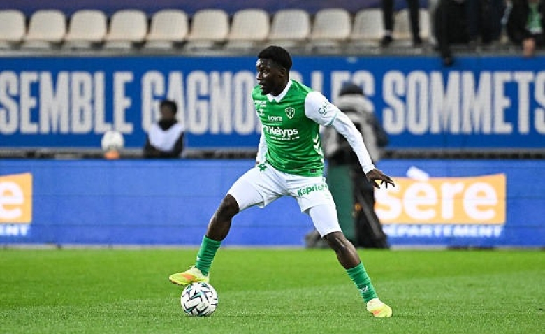 Illustration : "Mercato ASSE : La révélation Abdoulaye Kanté affole les compteurs, une option d'achat en vue !"