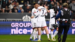 Illustration : Mercato PSG : Une offre de 30 M€ pour le nouveau prodige suisse, Paris défie le Bayern !