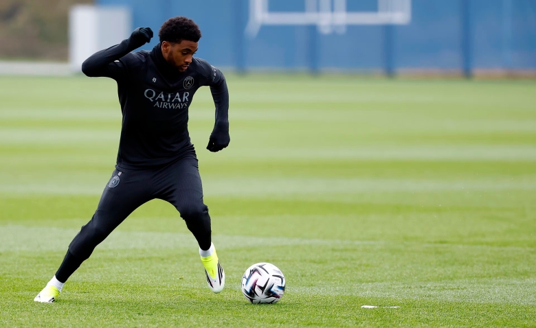 Illustration : "Mercato PSG : Une pépite parisienne a tapé dans l'oeil... d'Aston Villa !"