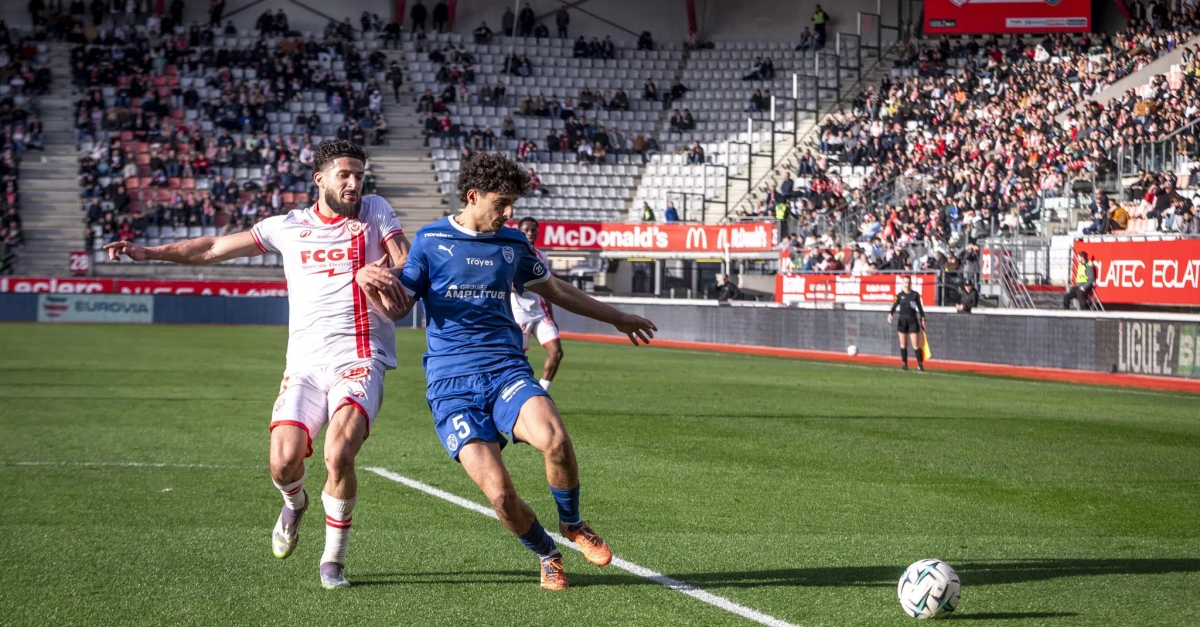 Mercato : L'ASSE et Lens bataillent pour un prodige de Ligue 2