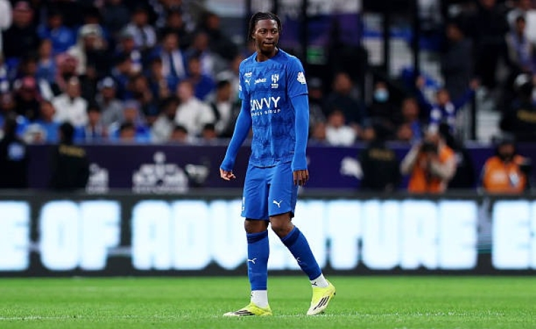 Illustration : "Mercato Rennes : Kader Meïté brise le silence sur son transfert record à Al-Hilal !"