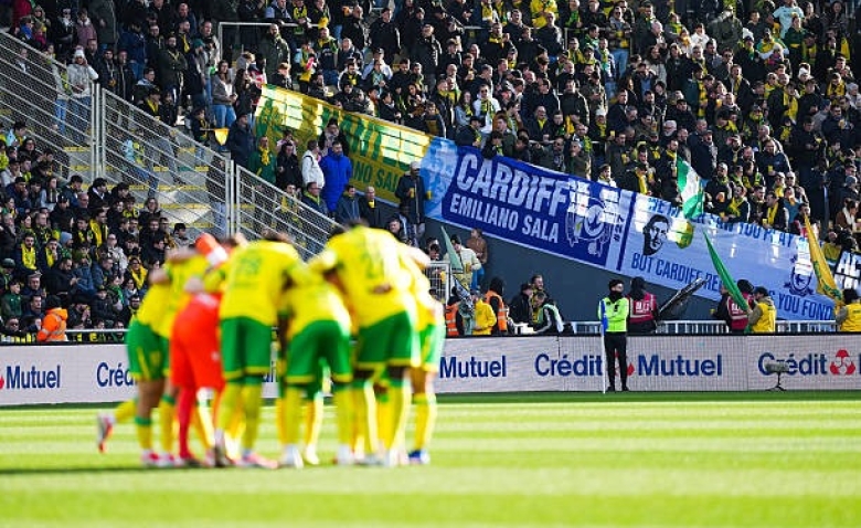 Illustration : "FC Nantes : Verdict historique dans l'affaire Sala, Cardiff condamné à payer !"