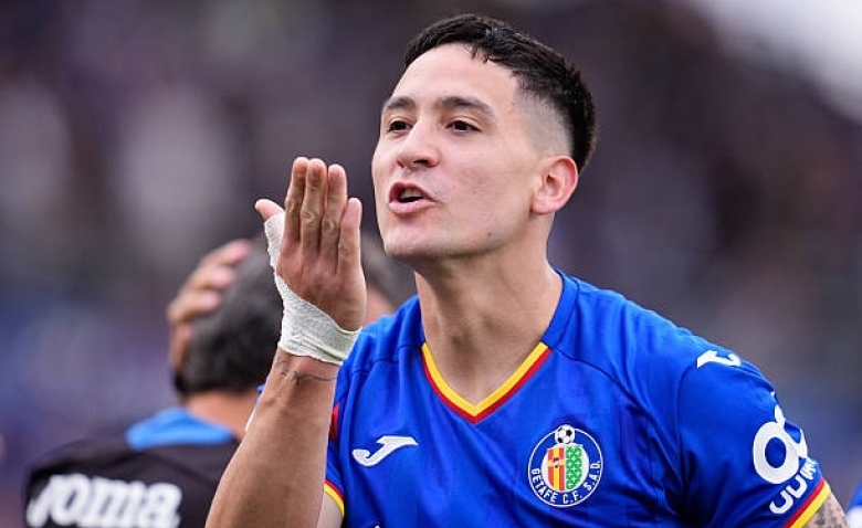 Illustration : "Mercato OL : L’improbable jackpot Martin Satriano, comment Lyon a mystifié tout le monde"