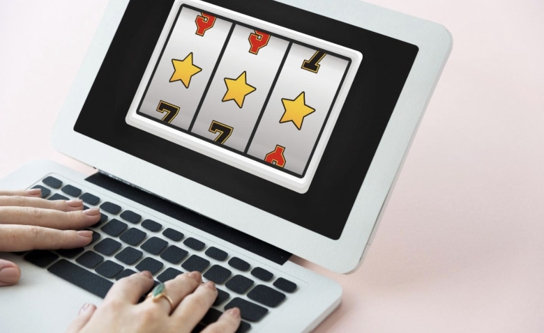 Illustration : "L'évolution des jeux de casino en ligne et l'importance du jeu responsable"