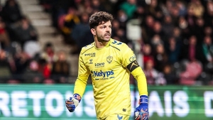 Illustration : ASSE : Kilmer Sports veut sacrifier Larsonneur pour une pépite à 4 M€ !