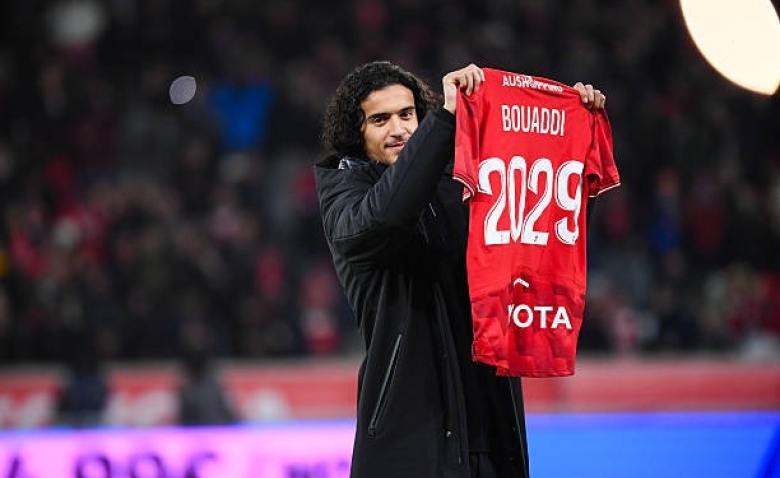 Illustration : "Mercato LOSC, PSG : Une faille inattendue dans le contrat d'Ayyoub Bouaddi ? Paris veut frapper fort"