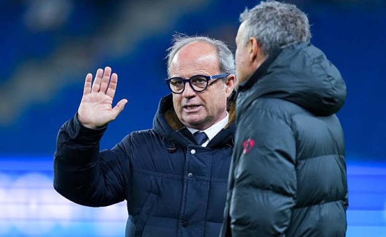 Illustration : "Mercato PSG : Luis Campos a tranché, un crack du LOSC pour remplacer un cadre !"