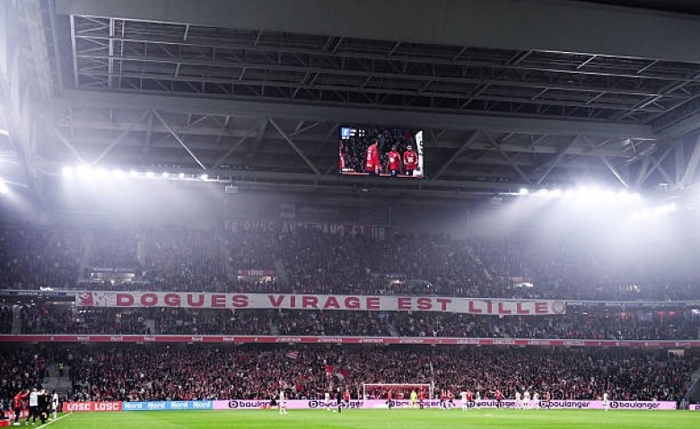 Illustration : "LOSC - RC Lens : Un dirigeant lillois envoyé à l'hôpital, l'agresseur plaide coupable !"