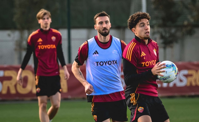 Illustration : "Mercato OM : Une opportunité en or venue de Serie A pour renforcer l’équipe de Beye !"