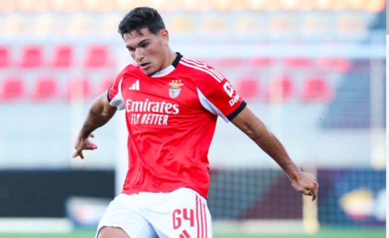 Illustration : "Mercato Lens : Une pépite de Benfica dans le viseur, le Barça surveille aussi le dossier !"