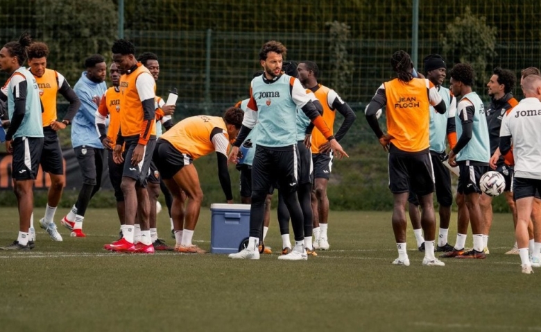 Illustration : "FC Lorient : Quatre forfaits et un retour inattendu face à l'OL !"