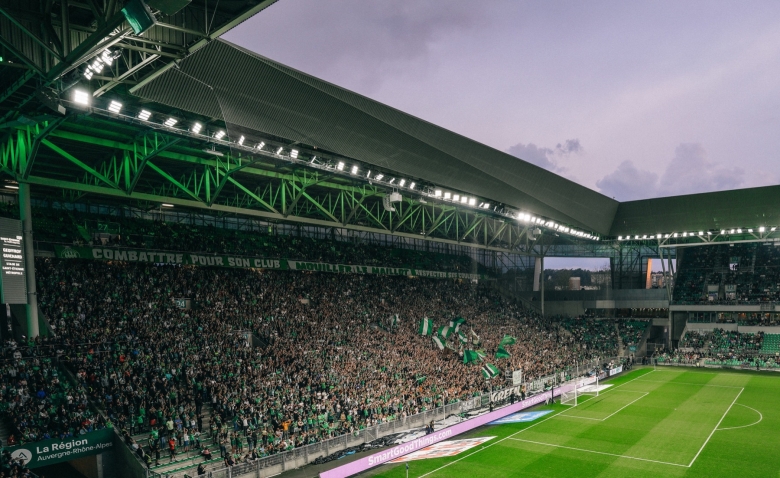 Illustration : "ASSE - Troyes : Un record d’affluence et un Chaudron en fusion annoncés pour la finale de Ligue 2"