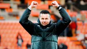 Illustration : RC Lens : Pierre Sage tape du poing sur la table, des cadres menacés avant Toulouse !