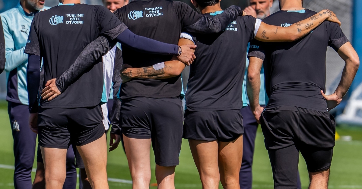 Mercato OM : Exit Balerdi et Pavard, un nouveau colosse ciblé en défense !