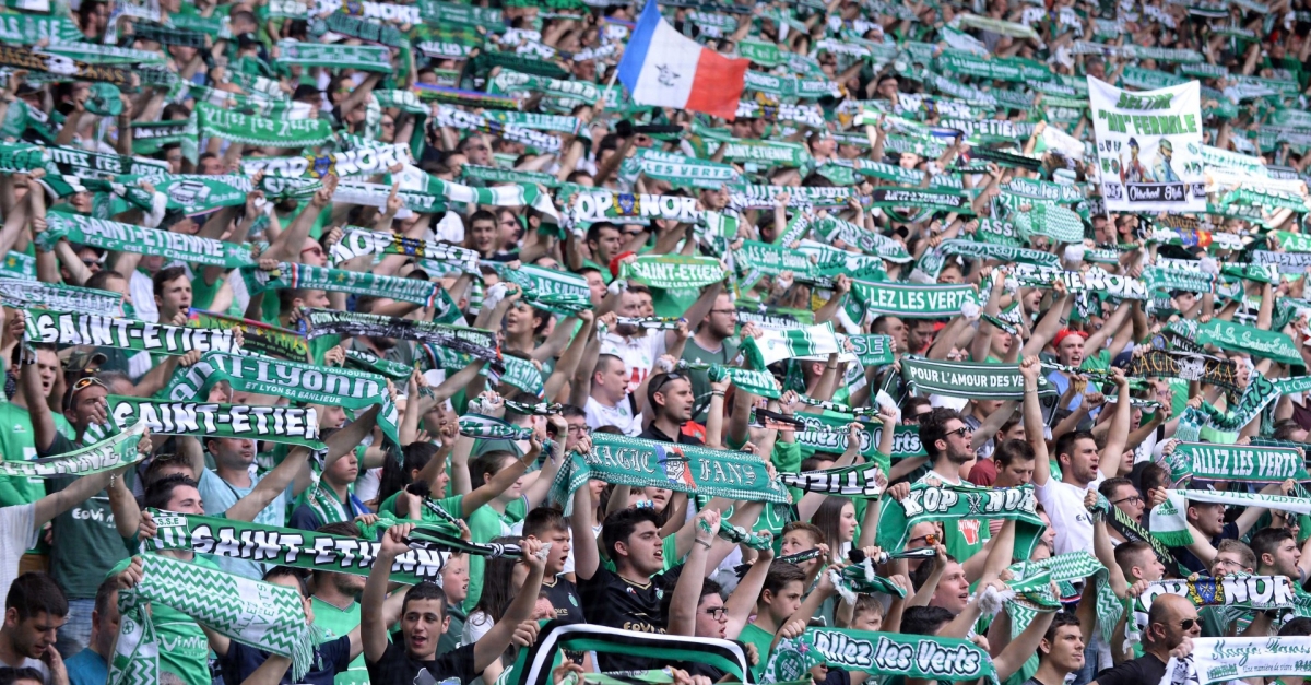 ASSE : “Aucun pouvoir ne dissout la passion”, l’incroyable banderole venue de Croatie pour les ultras
