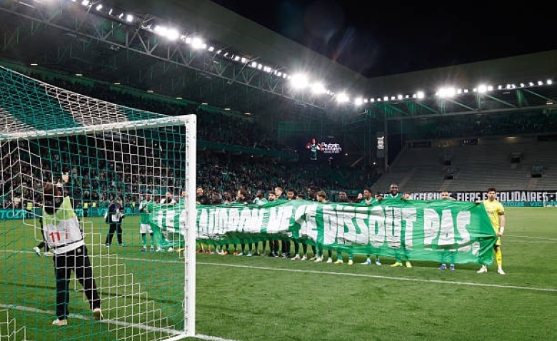 Illustration : "ASSE : Terrible nouvelle pour un grand espoir des Verts victime d'une fracture du tibia"