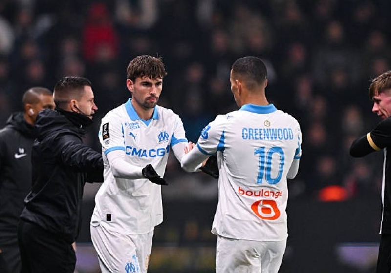 Illustration : Mercato : Le Paris FC Prépare un gros coup pour relancer un banni de l'OM !