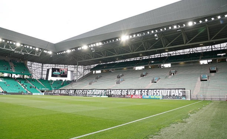 Illustration : "ASSE - Troyes : Le tournant de la saison ? Le coup dur qui pourrait tout changer pour les Verts"