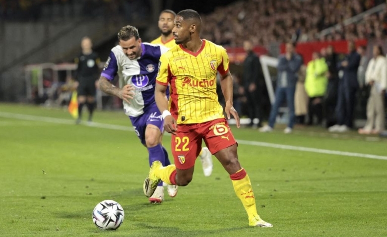 Illustration : "Lens - Toulouse : Les compositions officielles"