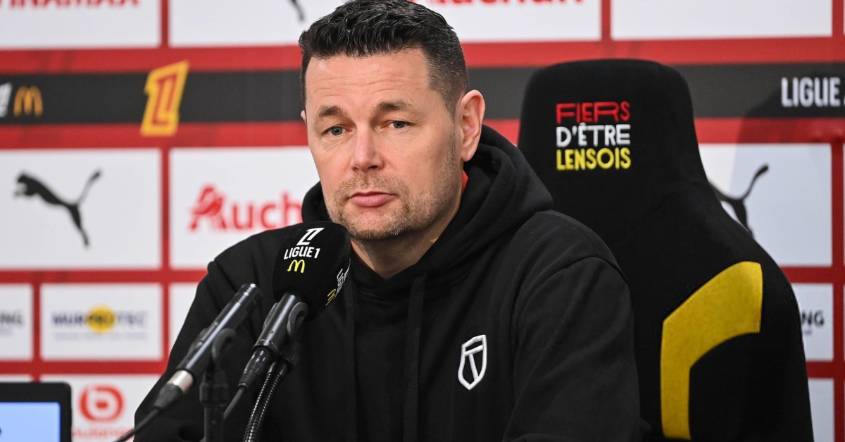 RC Lens : Pierre Sage dans le top 3 des meilleurs entraîneurs d'Europe !