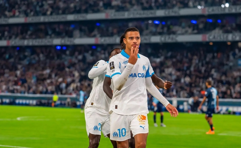 Illustration : "Mercato OM : Une offre galactique en préparation chez le Paris FC pour Mason Greenwood !"