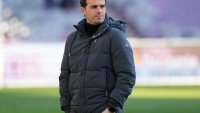 Illustration : "Toulouse FC : Un nom clinquant de Ligue 1 émerge pour succéder à Carles Martinez Novell !"