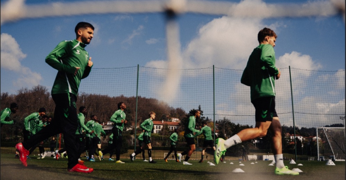 Mercato ASSE : 26 millions d'euros jetés par les fenêtres ? Le terrible constat qui paralyse la montée