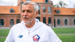 Illustration : Lille : Bruno Genesio dénonce une “incohérence” et met la pression sur la LFP en pleine course à l’Europe
