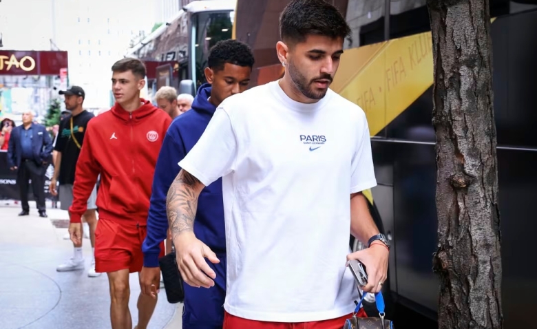 Illustration : "PSG : Beraldo lâche tout… et confirme le nouveau coup de génie de Luis Enrique"