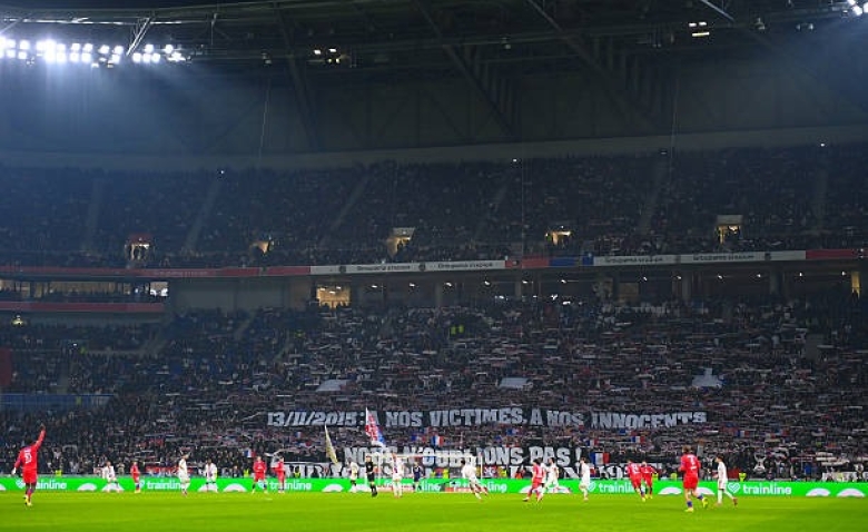 Illustration : "OL - Stade Rennais : Une finale pour la Ligue des Champions sous haute tension"