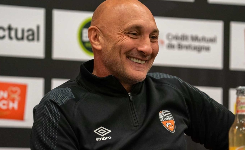 Illustration : "FC Nantes : La voie royale se dégage pour Olivier Pantaloni !"