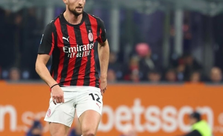 Illustration : "Ex-OM : Un départ éclair de l'AC Milan se goupille pour Rabiot !"