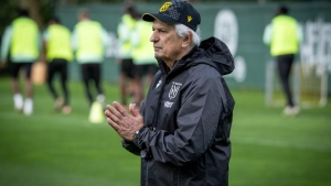 Illustration : FC Nantes : "Je ne suis plus capable de parler", le craquage de Coach Vahid après la relégation
