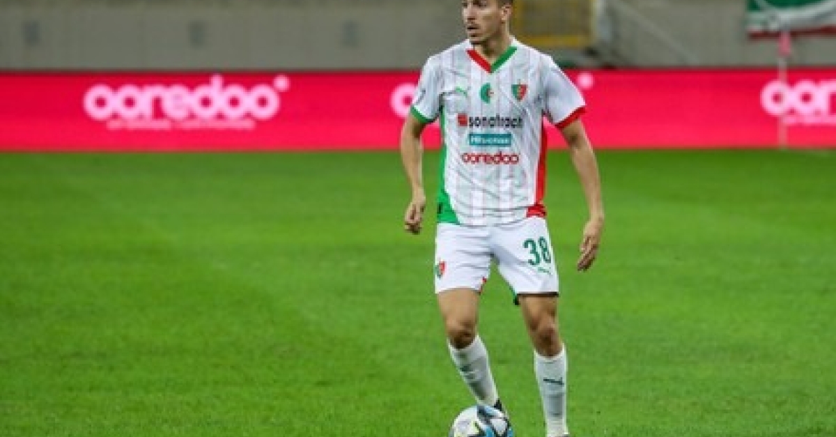 Mercato Toulouse : Duel annoncé avec le RC Lens pour un milieu algérien en pleine explosion