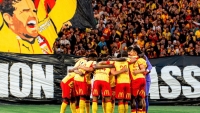Illustration : "RC Lens : Qualifiés en Ligue des champions, les Sang et Or lancent un mercato XXL !"