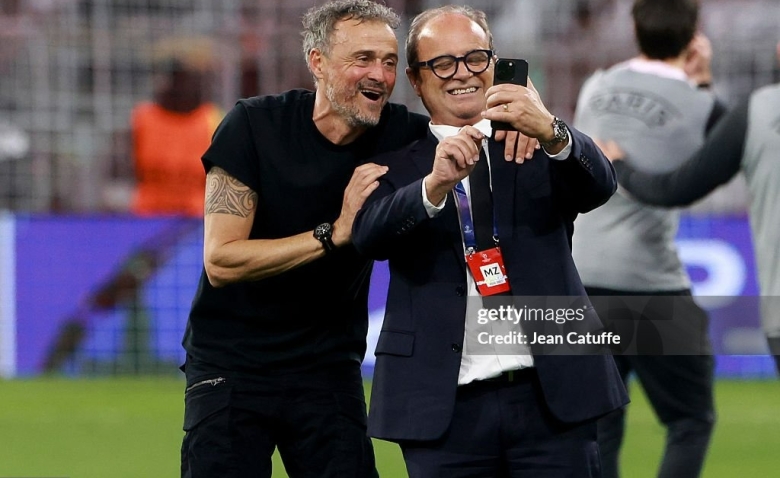 Illustration : "Mercato Paris : Luis Campos active ses réseaux, 2 profils offensifs sont dans le viseur !"