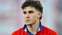 Illustration : "Mercato : Le PSG prêt à claquer 150 M€ pour Julian Alvarez, le Barça jette l'éponge !"
