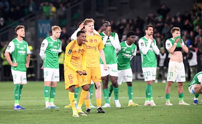 Illustration : "[Vidéo] ASSE - Rodez : Résumé d'un match irrespirable pour la montée - Ligue 1"